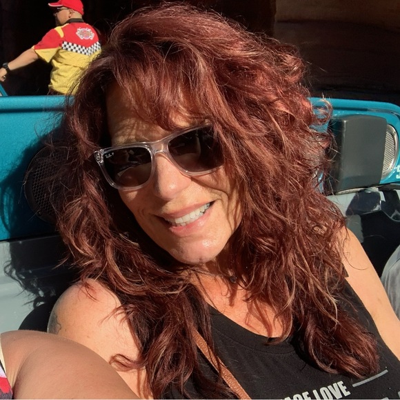 Like this listing to be notified when I go live🎊🥳🎊🥳 - Picture 4 of 12